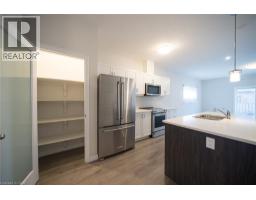 14 TAMARACK Way - 10