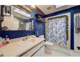 38 MILL Street E - 15