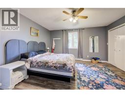 38 MILL Street E - 17