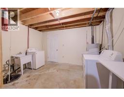 38 MILL Street E - 27