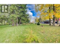 38 MILL Street E - 28