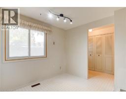 285 SANDOWNE Drive UnitNo. 9 - 16