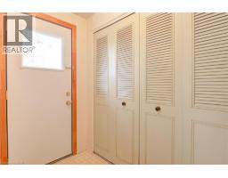 285 SANDOWNE Drive UnitNo. 9 - 18