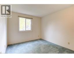 285 SANDOWNE Drive UnitNo. 9 - 25