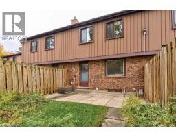 285 SANDOWNE Drive UnitNo. 9 - 34