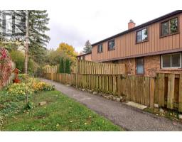 285 SANDOWNE Drive UnitNo. 9 - 39