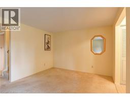 285 SANDOWNE Drive UnitNo. 9 - 7