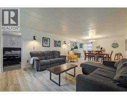 15 PARK LANE Crescent - 14