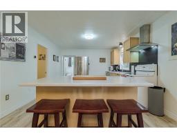 15 PARK LANE Crescent - 17