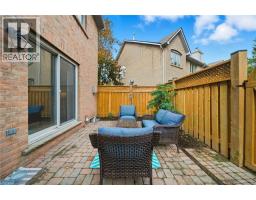 320 HAMILTON Drive UnitNo. 10 - 23