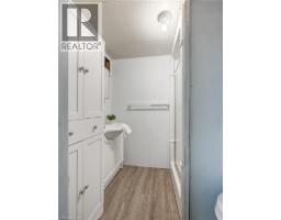 10 VICTORIA Street - 22