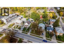 138 COURTLAND Avenue E - 12