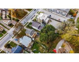 138 COURTLAND Avenue E - 15