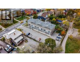 138 COURTLAND Avenue E - 17