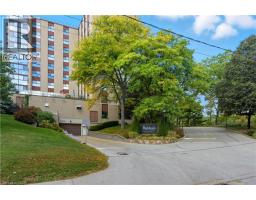 20 BERKLEY Road UnitNo. 702 - 3