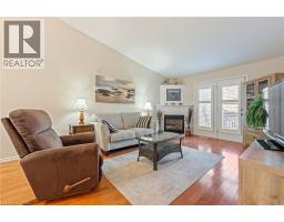 510 QUEENSWAY W UnitNo. 33 - 15