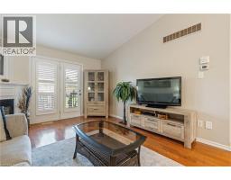 510 QUEENSWAY W UnitNo. 33 - 17