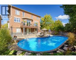 47 STOWBRIDGE Crescent - 2