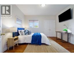 47 STOWBRIDGE Crescent - 32