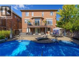 47 STOWBRIDGE Crescent - 44