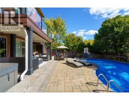 47 STOWBRIDGE Crescent - 46