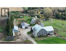 926 KING Street N - 13