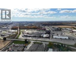 926 KING Street N - 15