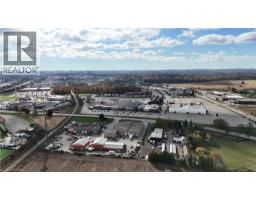 926 KING Street N - 17