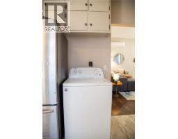 2016 PARK Street - 19