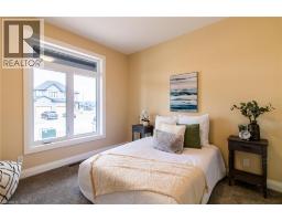 89 DUCHESS Drive - 19