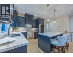 93 DUCHESS Drive - 12