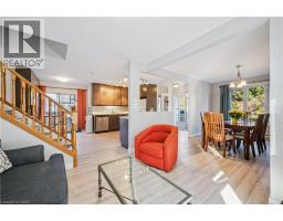 368 THE COUNTRY Way - 12