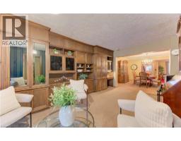 48 DUPONT Street E - 12