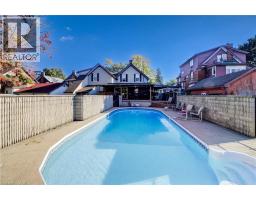 48 DUPONT Street E - 36