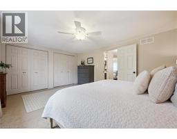 42 FALLOWFIELD Drive UnitNo. 15 - 15