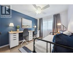 42 FALLOWFIELD Drive UnitNo. 15 - 16