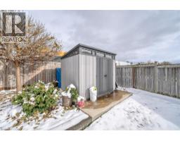 32 LANGRELL Avenue - 41