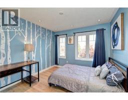 150 HOLLAND Circle - 26