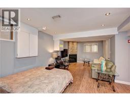 150 HOLLAND Circle - 32