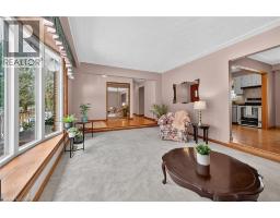 580 WOODHILL Road - 9