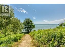 24 WOODHOUSE Avenue - 32