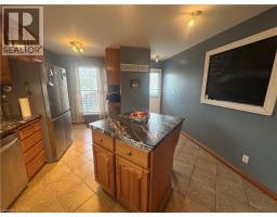 24 WOODHOUSE Avenue - 9