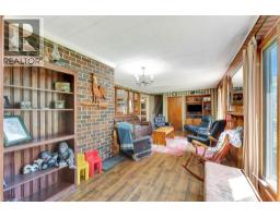 689 SHEFFIELD Road - 9