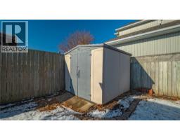 49 ALEXANDER Drive - 42