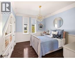 19 MAYNARD Avenue - 24