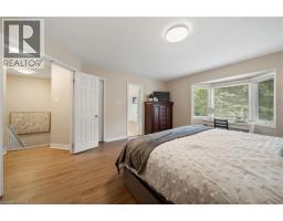 320 HAMILTON Drive UnitNo. 10 - 16