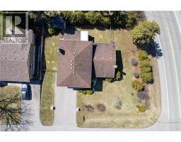 7 LICHTY Crescent - 47