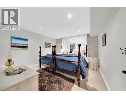 14 SIMCOE Boulevard - 35