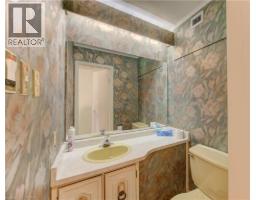 121 UNIVERSITY Avenue E UnitNo. 52 - 18