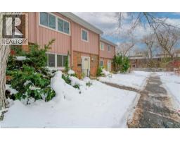 121 UNIVERSITY Avenue E UnitNo. 52 - 2